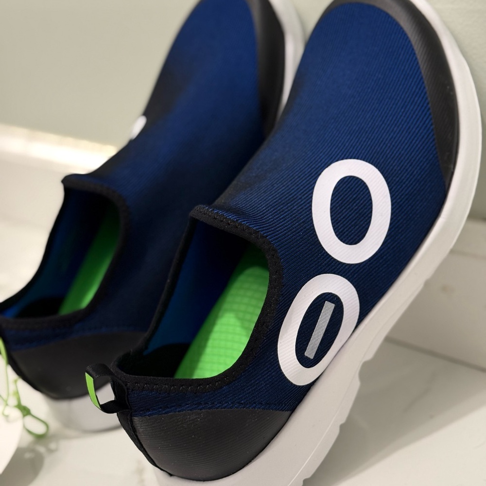 New Men’s OOFOS - Picture 2 of 13